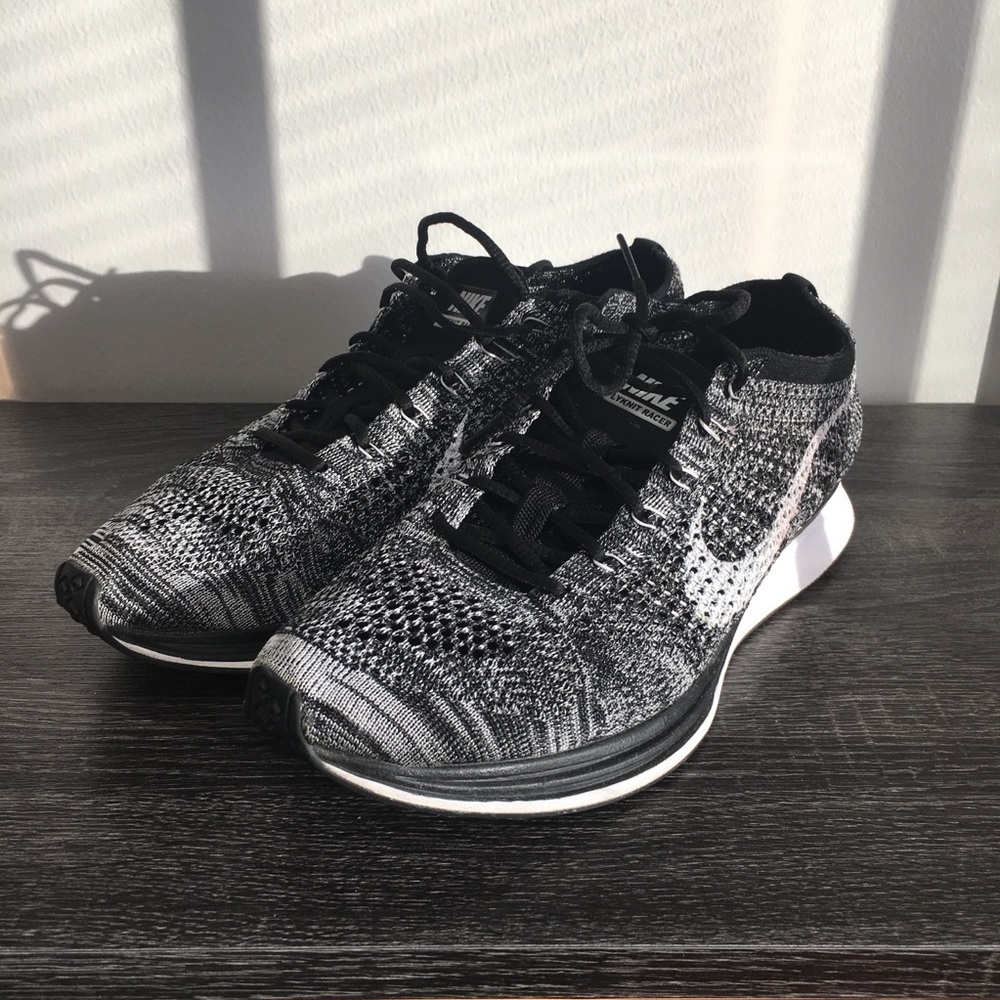Nike Oreo Flyknit Racer size 9.5
